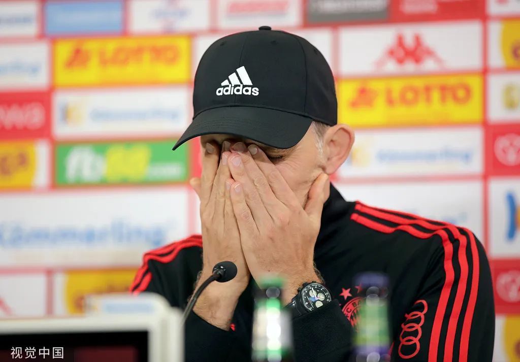 包含德甲今夜走向成谜；武汉三镇止住颓势；话题不断；控场能力受关注的词条